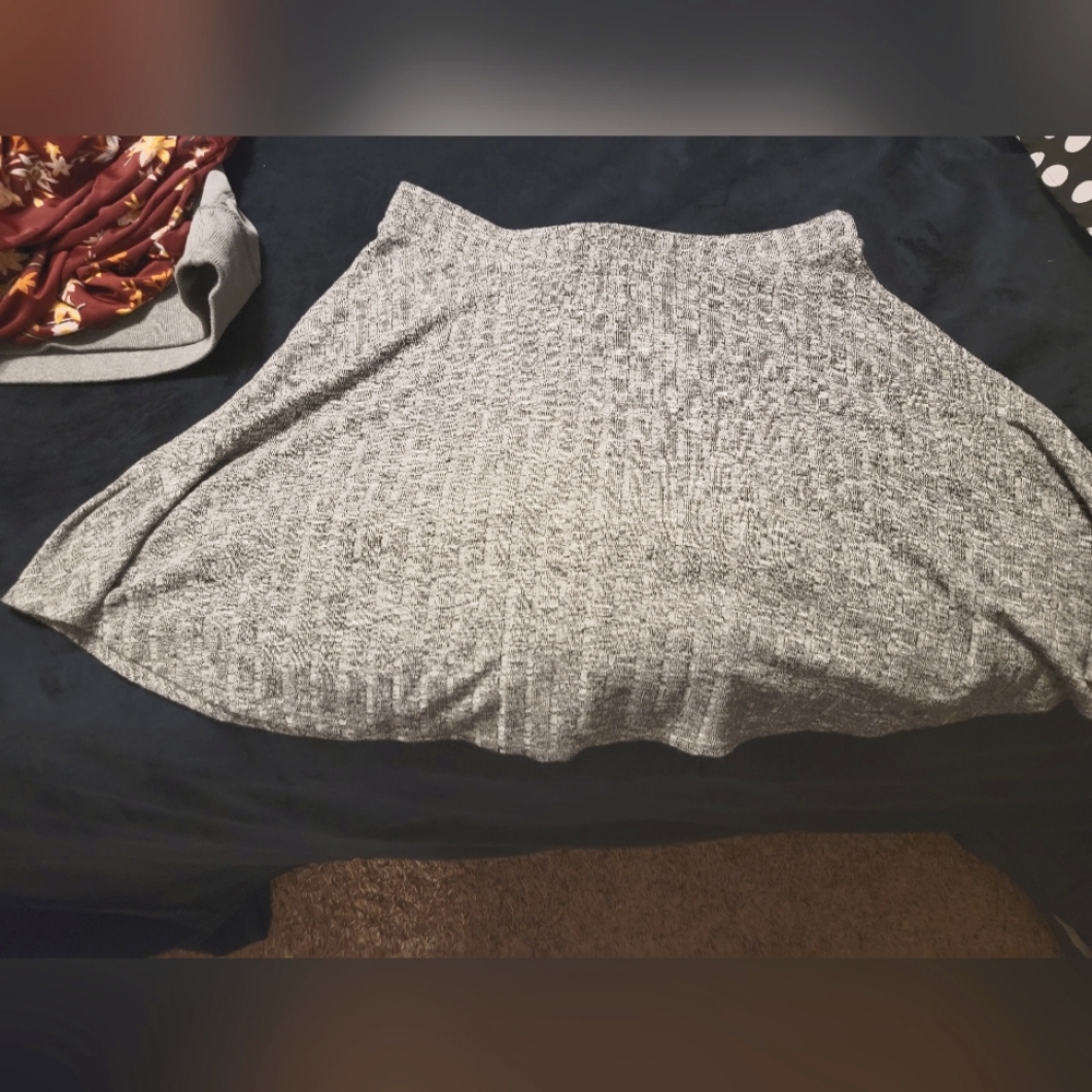 Stretchy, flowy skater skirt